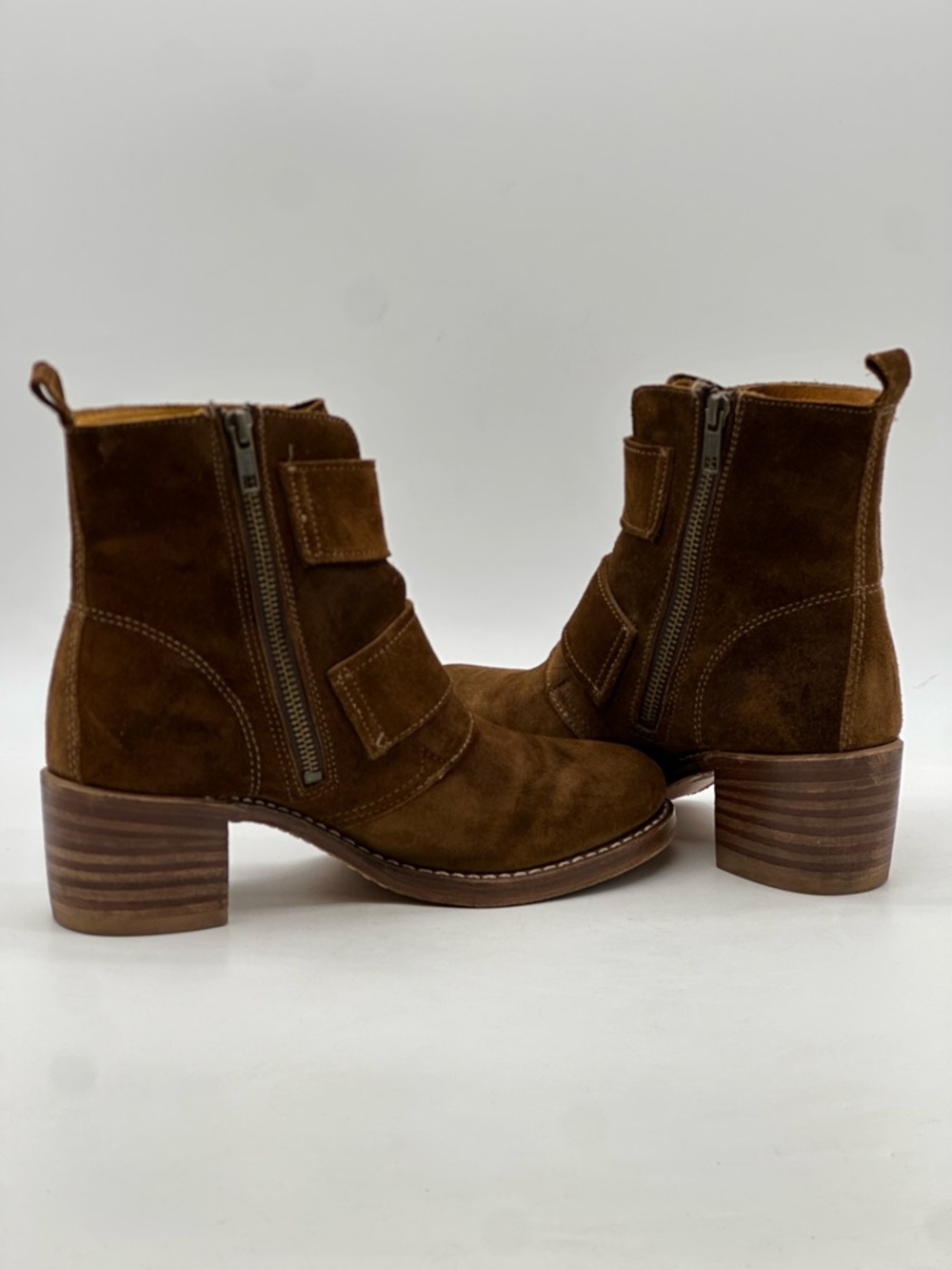 Frye Sabrina Double Buckle Ankle Boots. Size 8.5 - Picture 8 of 10